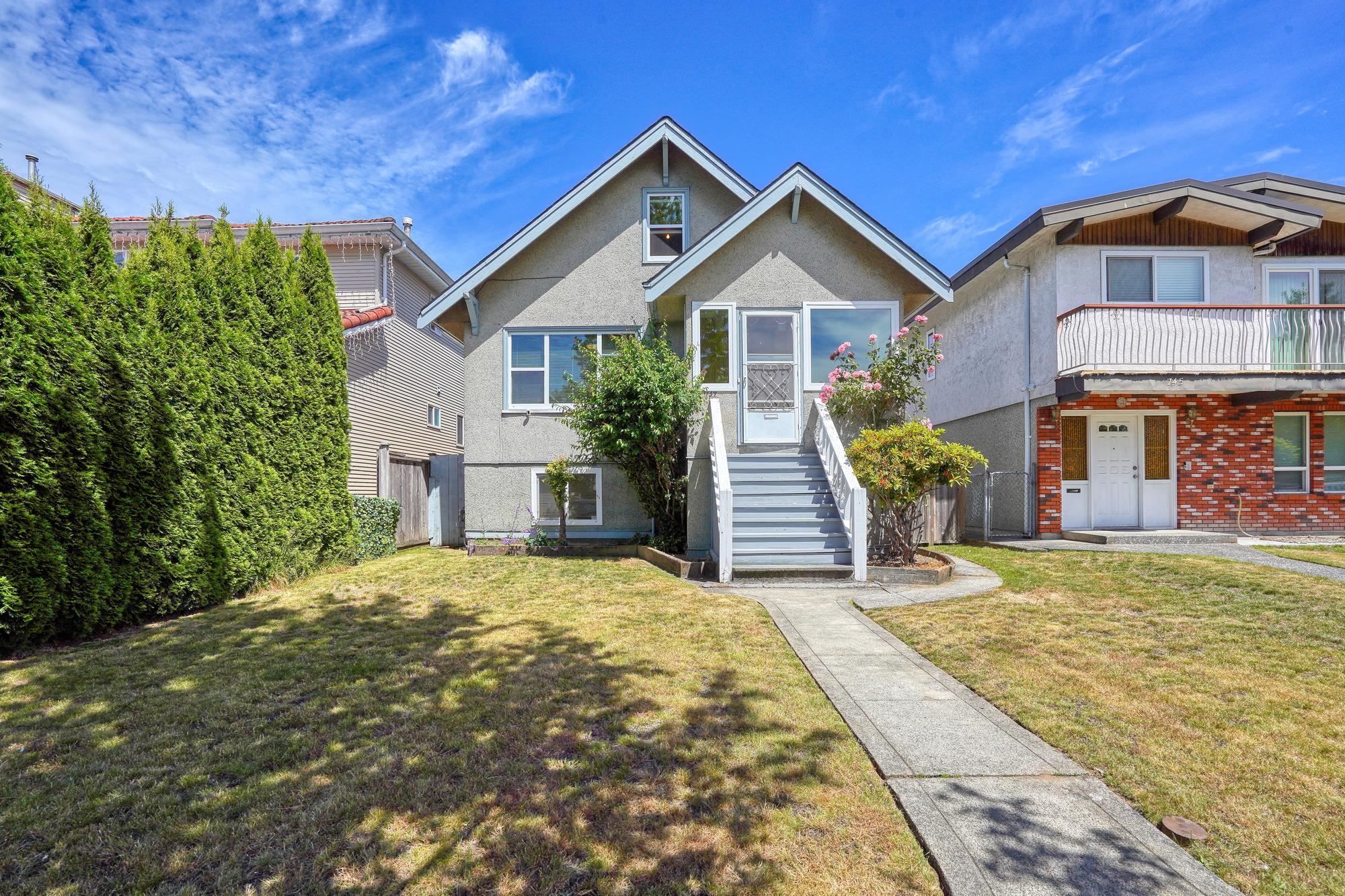 I have sold a property at 739 50TH AVE E in Vancouver

